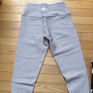 Booty by Brabants Textured Gray Leggings